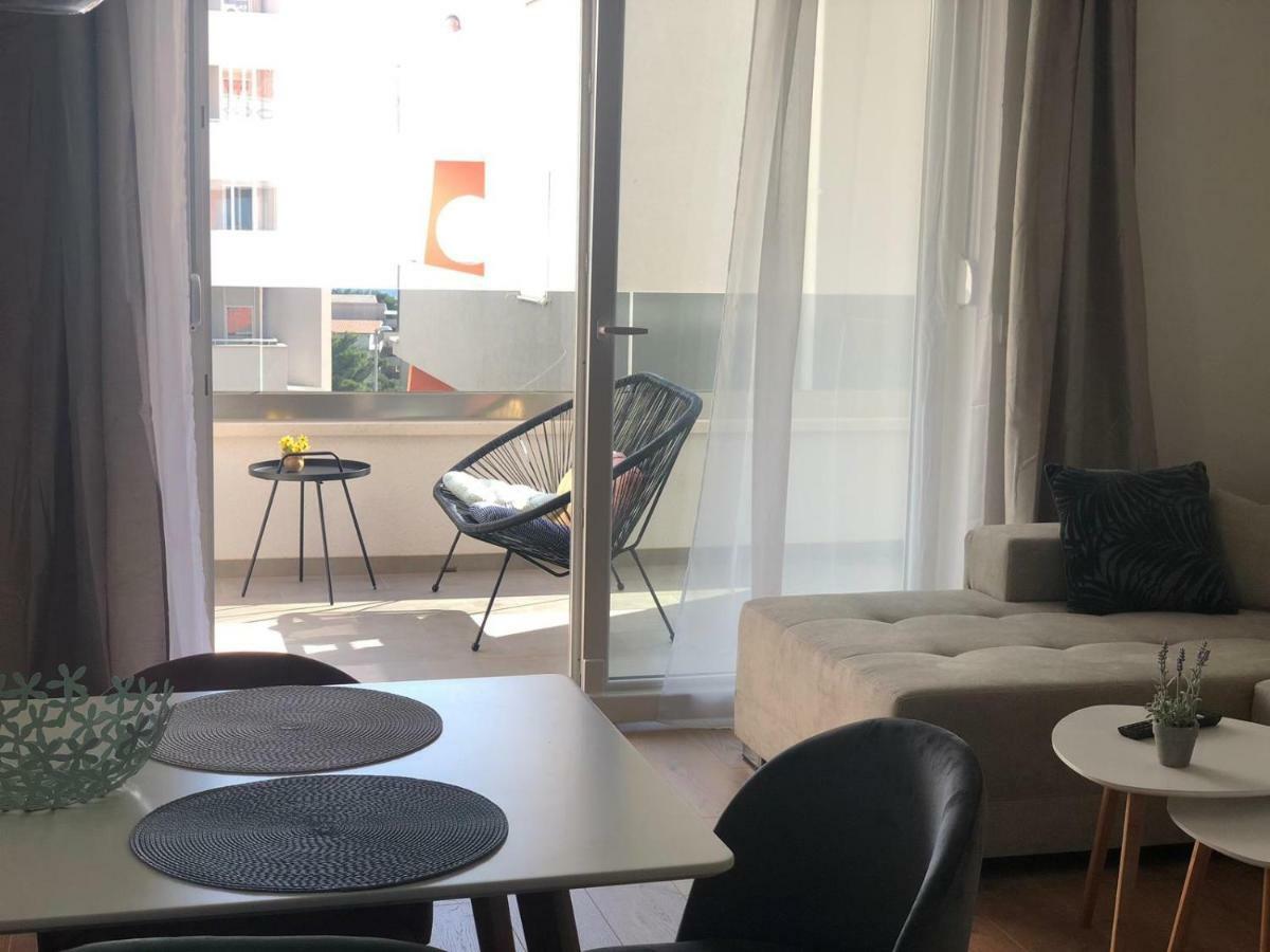 Apartment Flora Макарска Экстерьер фото